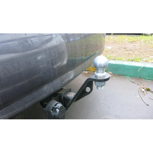Фаркоп Бизон на TOYOTA Prius 2016- (XW50) 40 Арт. FA 0860-E